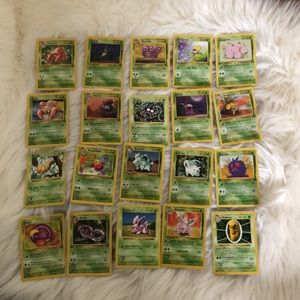 20 grass type 1st edition Pokémon cards